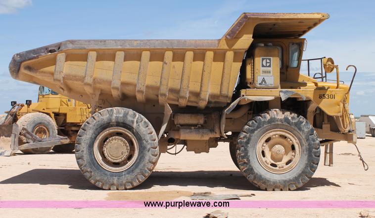 image for item C3890 1977 Caterpillar 769B haul truck