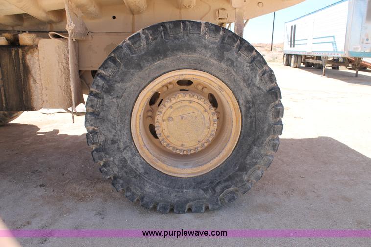 image for item C3890 1977 Caterpillar 769B haul truck