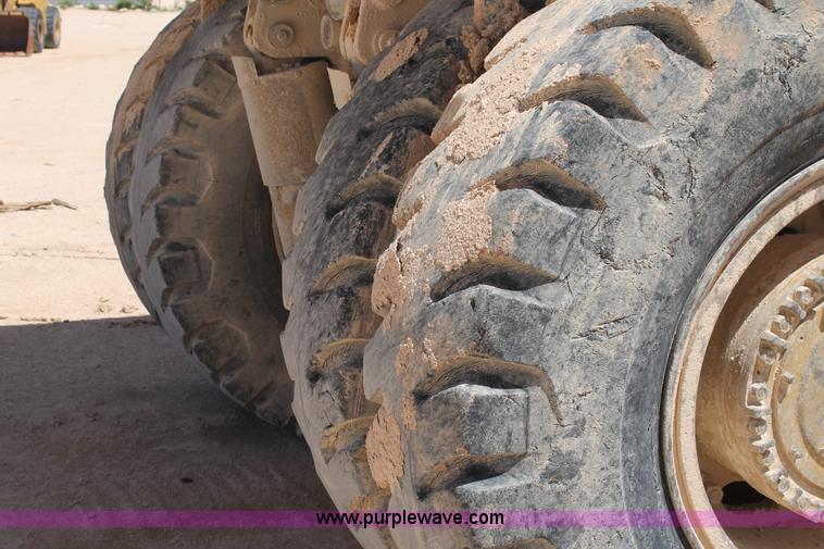 image for item C3890 1977 Caterpillar 769B haul truck