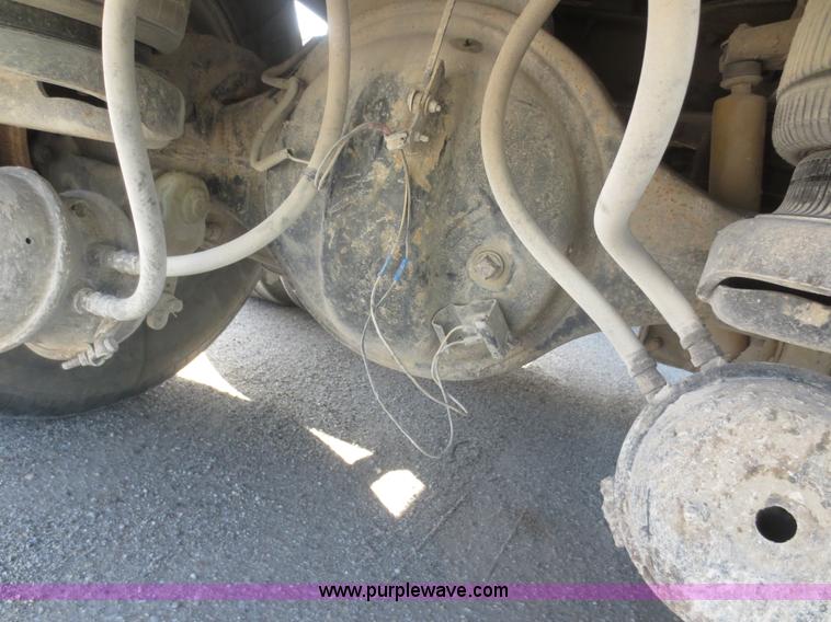 image for item D2102 1993 Kenworth T600 dump truck