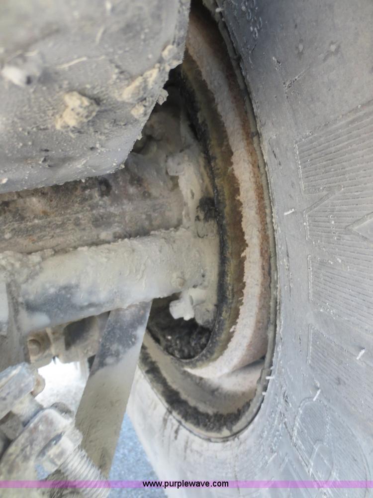 image for item D2102 1993 Kenworth T600 dump truck