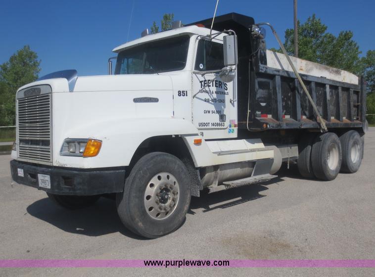 image for item D2103 1991 Freightliner FLD dump truck