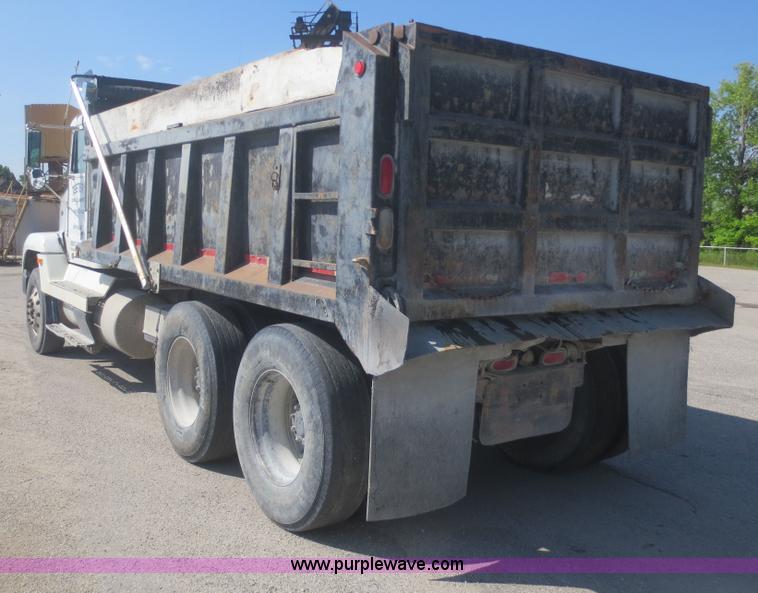 image for item D2103 1991 Freightliner FLD dump truck