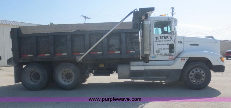 image for item D2103 1991 Freightliner FLD dump truck
