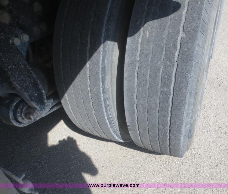 image for item D2103 1991 Freightliner FLD dump truck