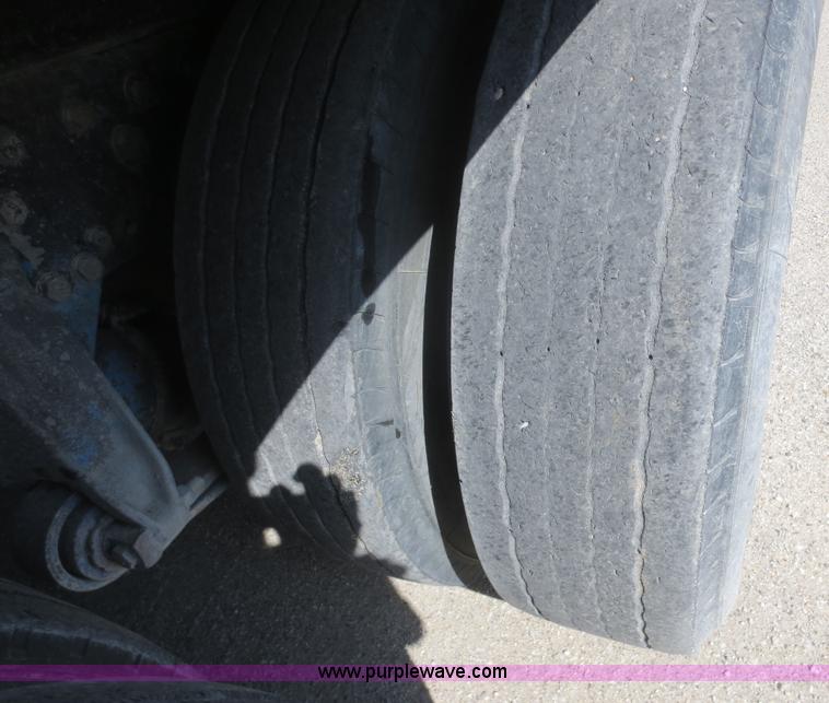 image for item D2103 1991 Freightliner FLD dump truck