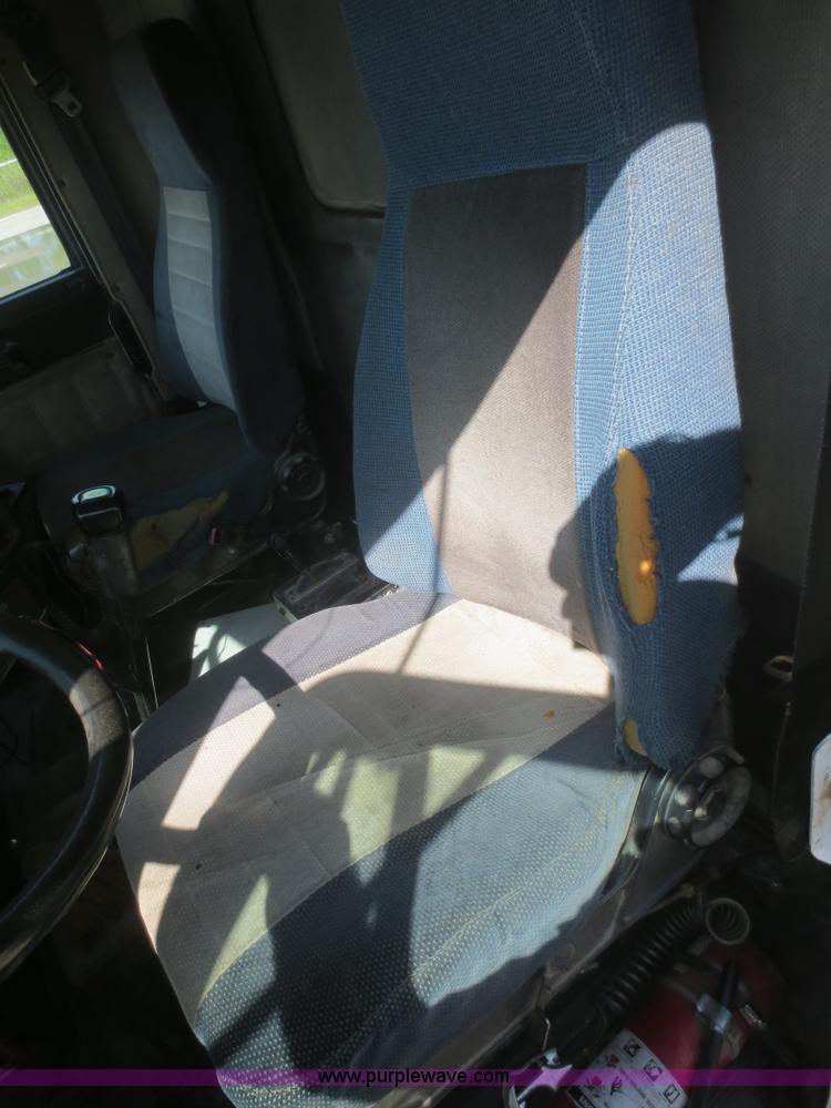 image for item D2103 1991 Freightliner FLD dump truck