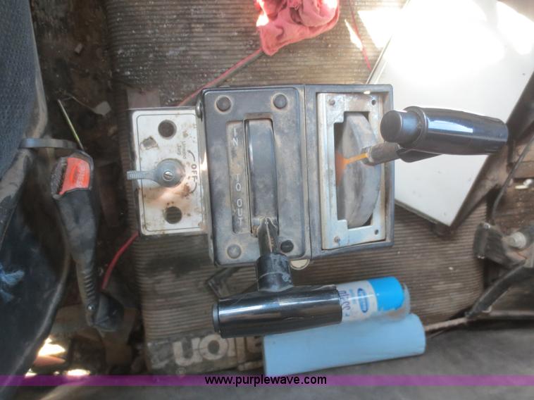 image for item D2103 1991 Freightliner FLD dump truck