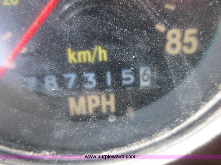 image for item D2103 1991 Freightliner FLD dump truck