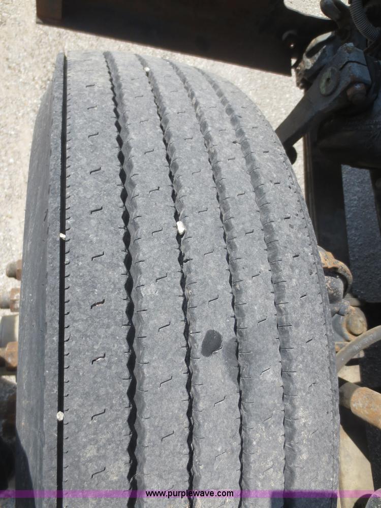 image for item D2104 1988 Freightliner FLC11242T semi truck