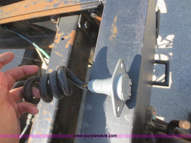 image for item D2104 1988 Freightliner FLC11242T semi truck