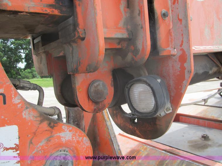image for item F3501 2005 SkyTrak 8042 telehandler