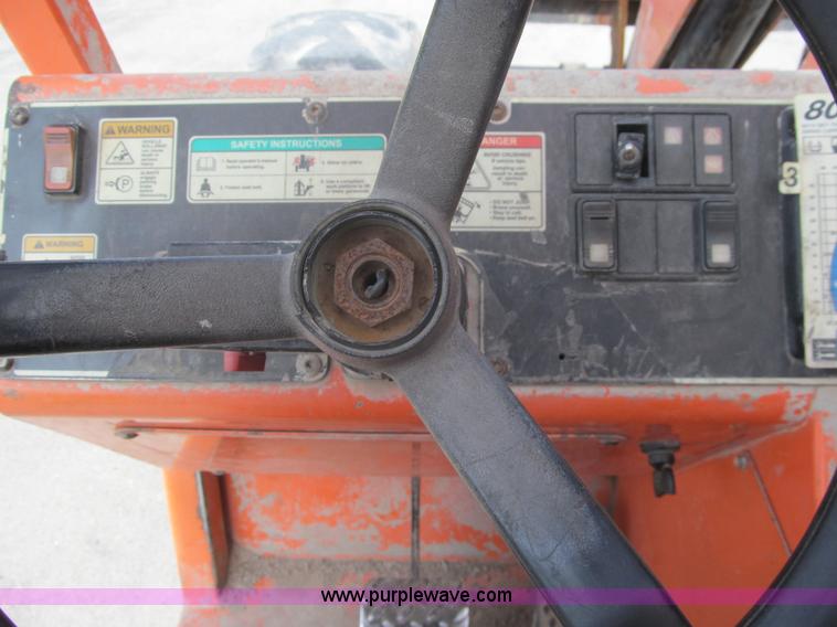 image for item F3501 2005 SkyTrak 8042 telehandler