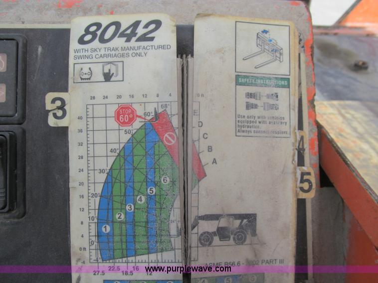image for item F3501 2005 SkyTrak 8042 telehandler