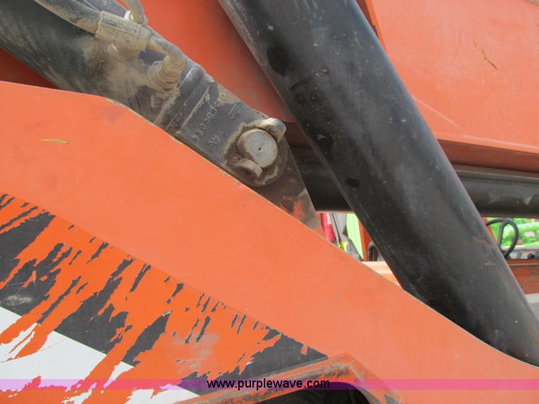 image for item F3501 2005 SkyTrak 8042 telehandler