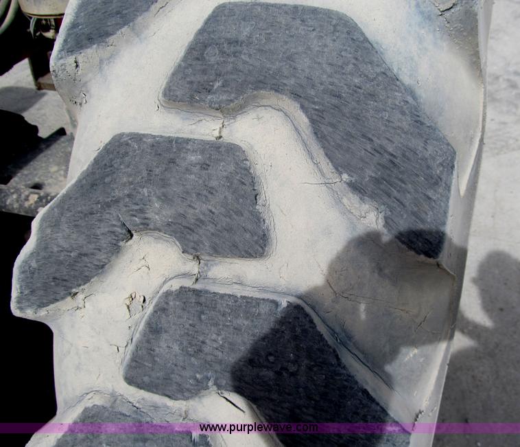 image for item F3501 2005 SkyTrak 8042 telehandler