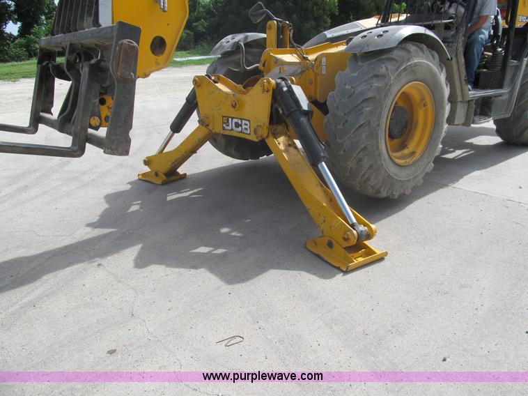 image for item F3502 2012 JCB 510-56 telehandler