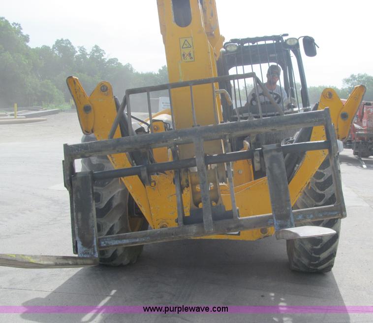 image for item F3502 2012 JCB 510-56 telehandler