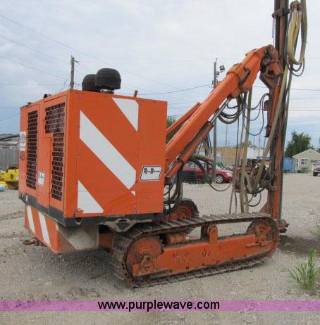 image for item F4933 Sullivan D900Q7SCE self-contained air track drill