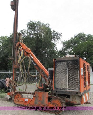 image for item F4933 Sullivan D900Q7SCE self-contained air track drill