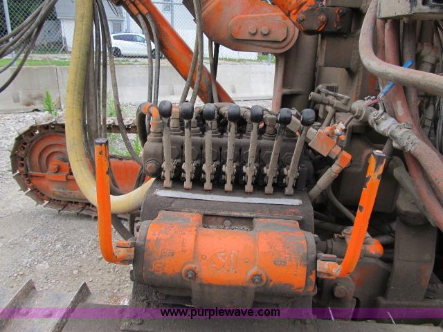 image for item F4933 Sullivan D900Q7SCE self-contained air track drill