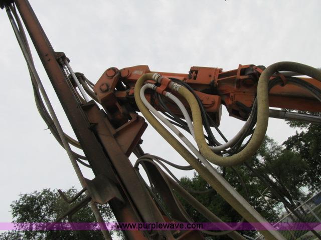 image for item F4933 Sullivan D900Q7SCE self-contained air track drill