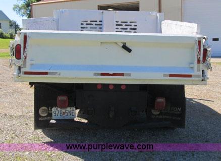 image for item F4944 2008 Ford F550 SuperCab dump bed truck