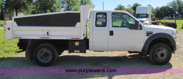 image for item F4944 2008 Ford F550 SuperCab dump bed truck