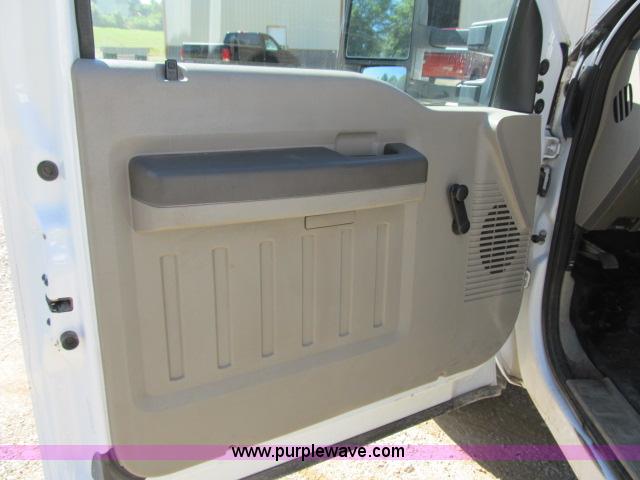 image for item F4944 2008 Ford F550 SuperCab dump bed truck