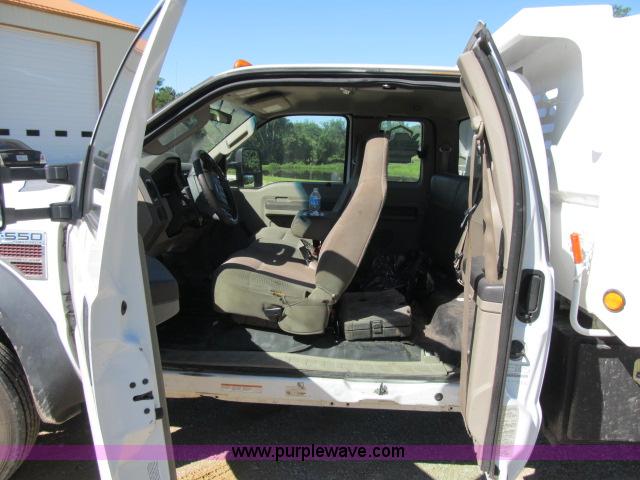 image for item F4944 2008 Ford F550 SuperCab dump bed truck