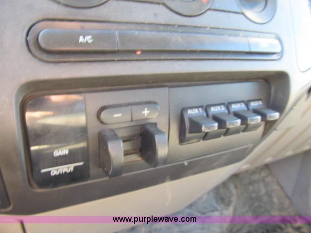 image for item F4944 2008 Ford F550 SuperCab dump bed truck