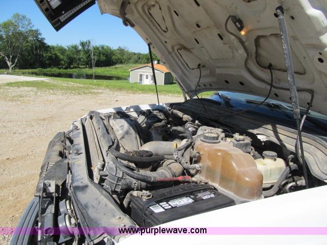 image for item F4944 2008 Ford F550 SuperCab dump bed truck