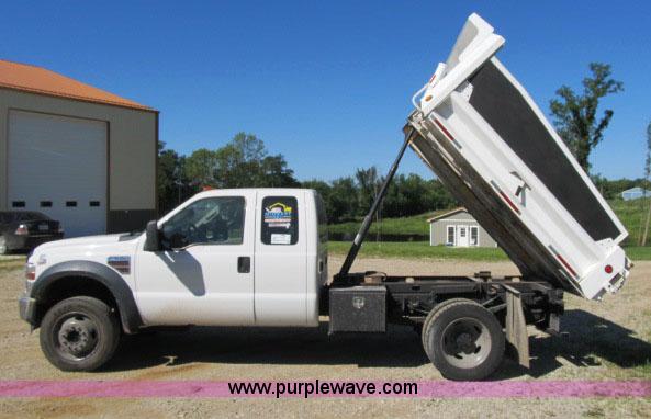 image for item F4944 2008 Ford F550 SuperCab dump bed truck