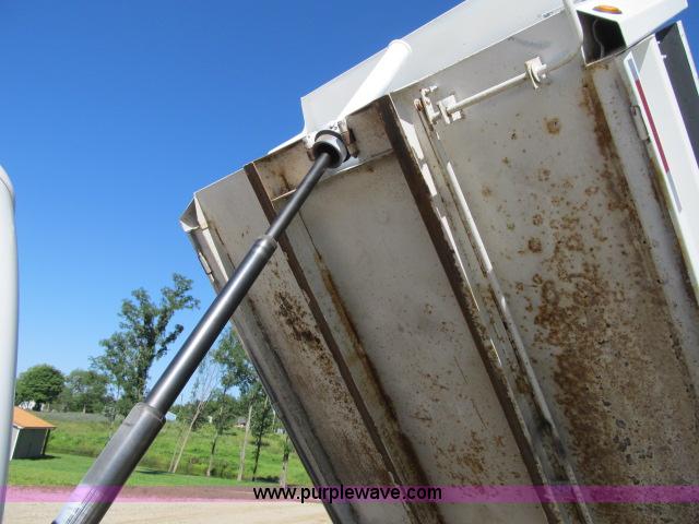 image for item F4944 2008 Ford F550 SuperCab dump bed truck