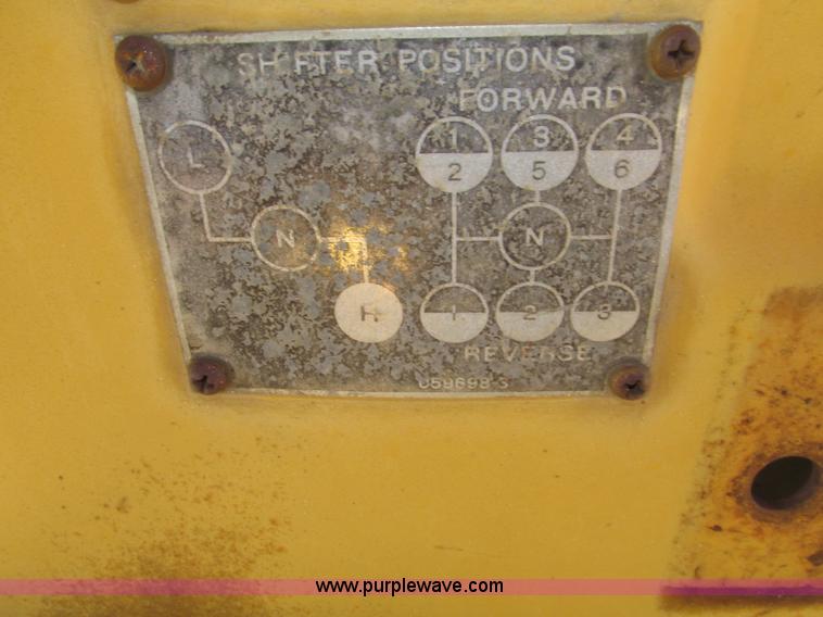 image for item F7414 1966 Allis Chalmers HD16 dozer