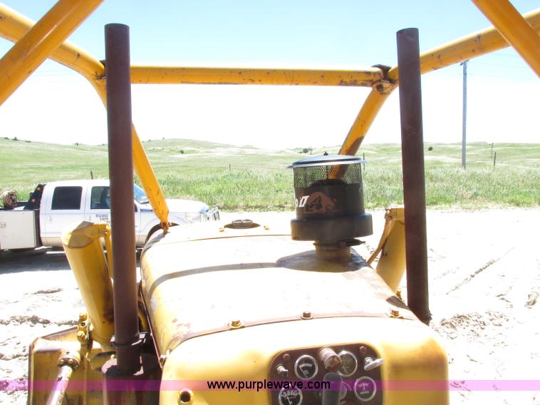 image for item F7414 1966 Allis Chalmers HD16 dozer