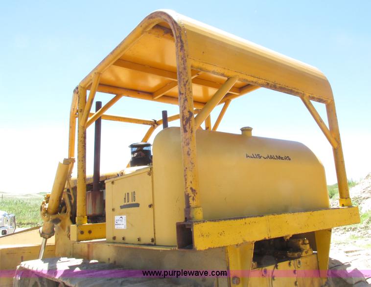 image for item F7414 1966 Allis Chalmers HD16 dozer