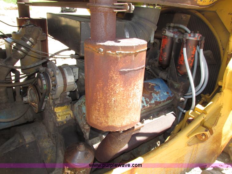 image for item F7414 1966 Allis Chalmers HD16 dozer