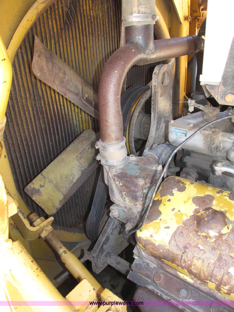 image for item F7414 1966 Allis Chalmers HD16 dozer