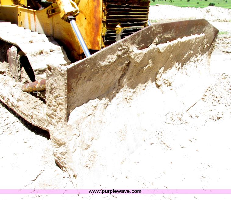 image for item F7414 1966 Allis Chalmers HD16 dozer