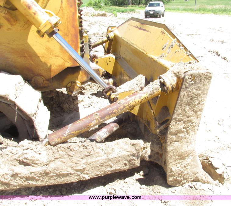 image for item F7414 1966 Allis Chalmers HD16 dozer