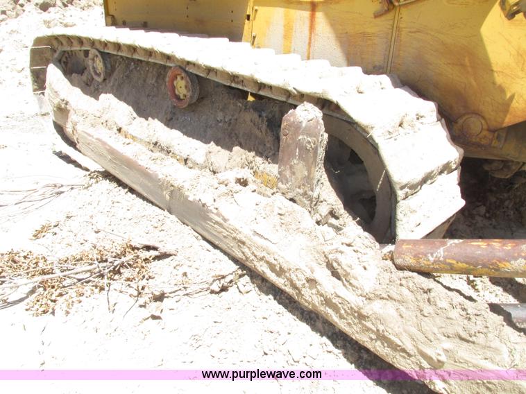 image for item F7414 1966 Allis Chalmers HD16 dozer