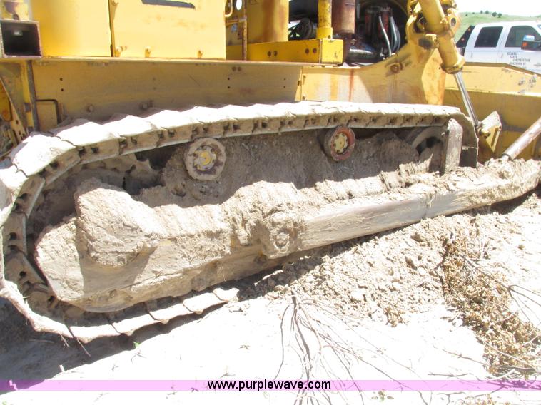 image for item F7414 1966 Allis Chalmers HD16 dozer