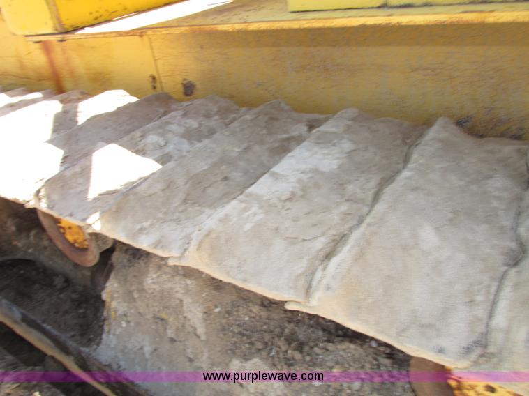 image for item F7414 1966 Allis Chalmers HD16 dozer