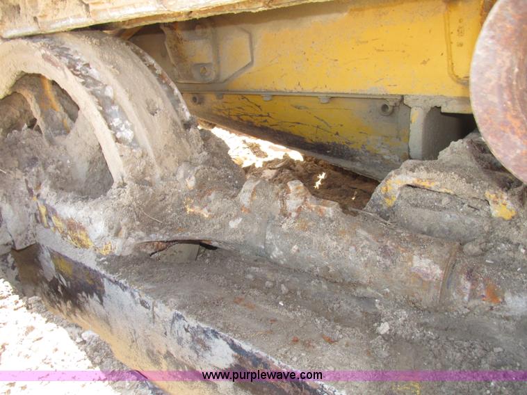 image for item F7414 1966 Allis Chalmers HD16 dozer