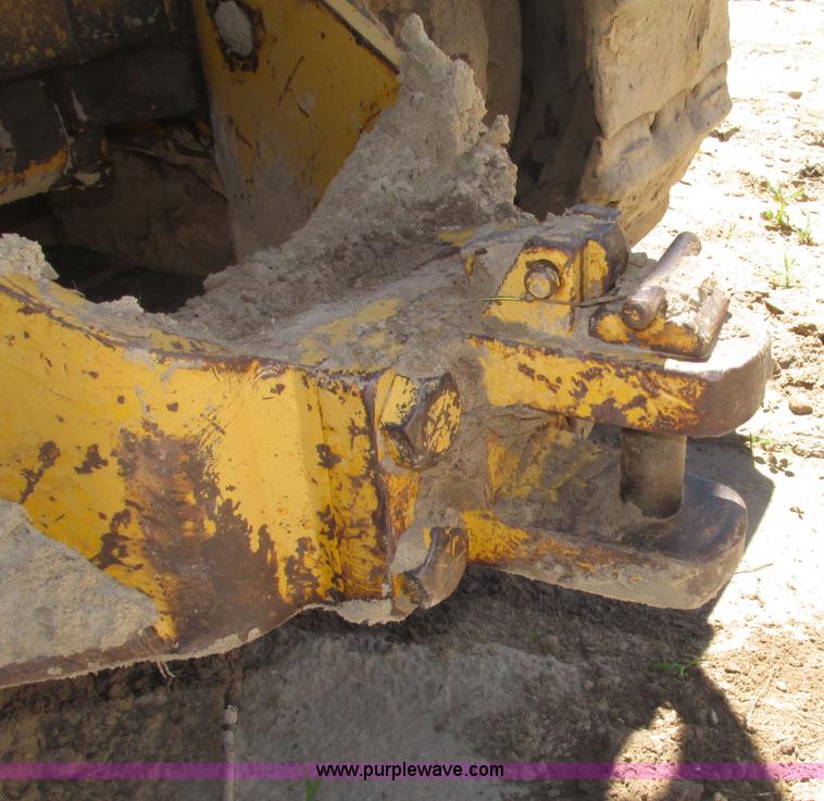 image for item F7414 1966 Allis Chalmers HD16 dozer