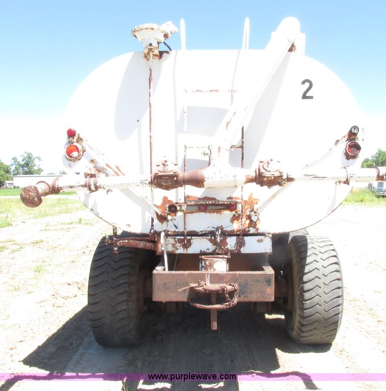 image for item F7415 1965 International M623CBE water truck