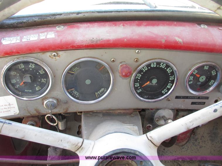 image for item F7415 1965 International M623CBE water truck