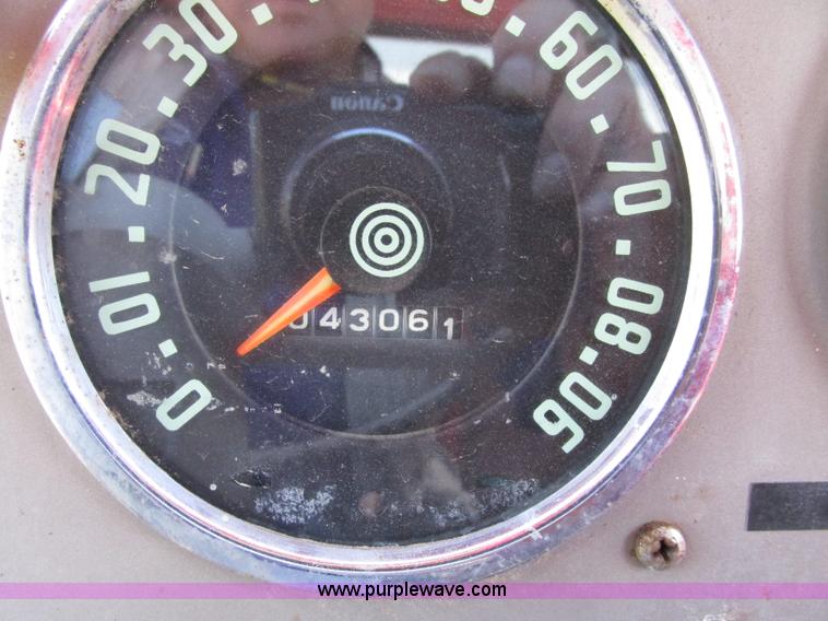 image for item F7415 1965 International M623CBE water truck