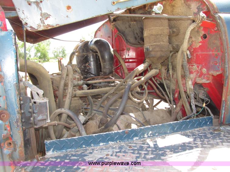 image for item F7415 1965 International M623CBE water truck